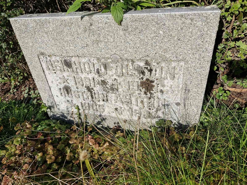 Grave number: AK D  5829-5830