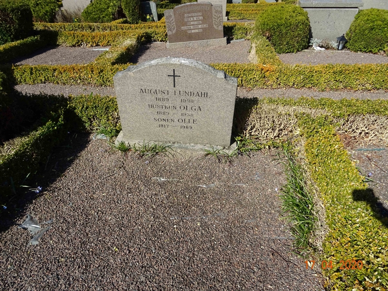 Grave number: NK 4 EE     5, 6