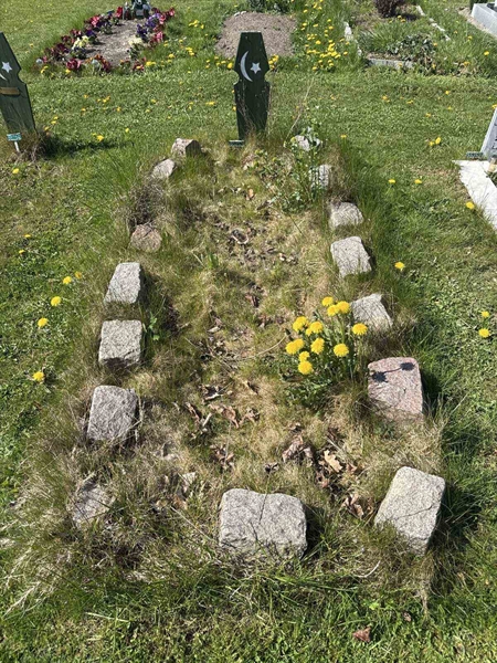 Grave number: R 05M 253