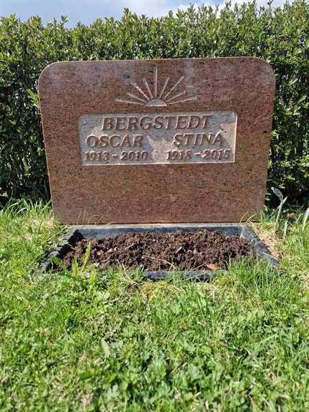 Grave number: 501 08 1185-1187
