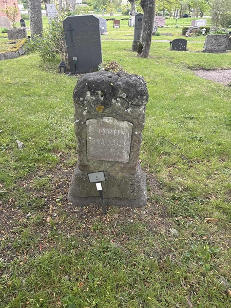 Grave number: SI 3   361