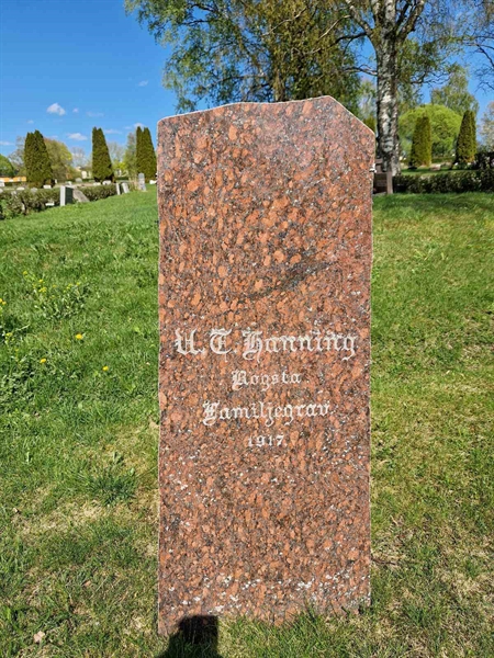 Grave number: 501 19 3443, 3445, 3446