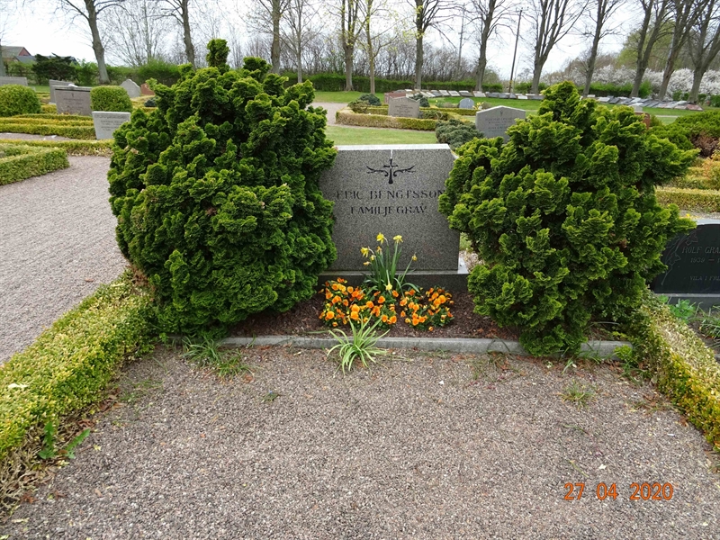 Grave number: NK 4 FG     1, 2