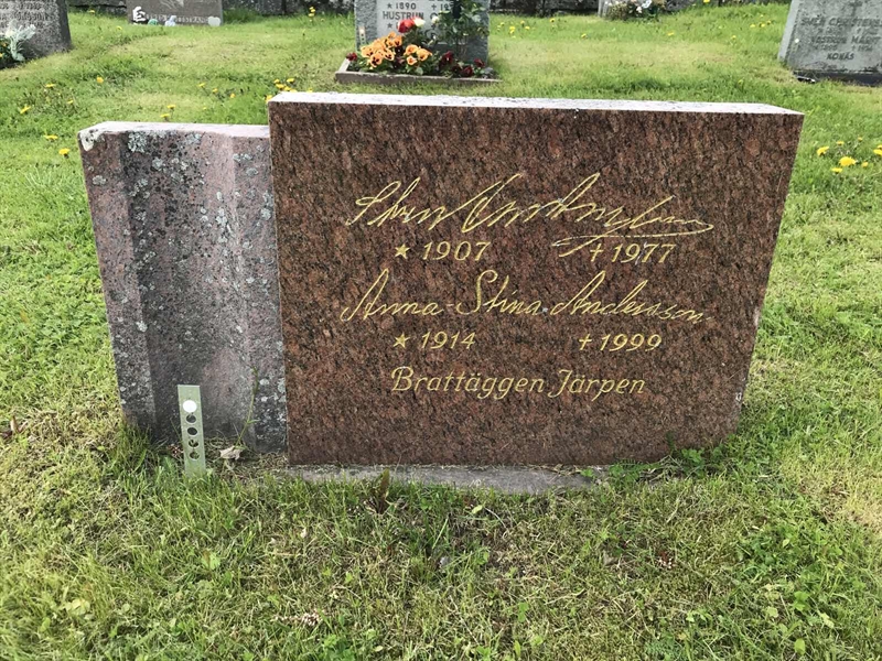 Grave number: KA E   321, 322