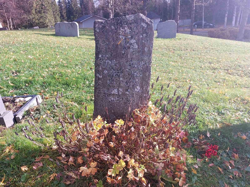 Grave number: FÖ 6    70