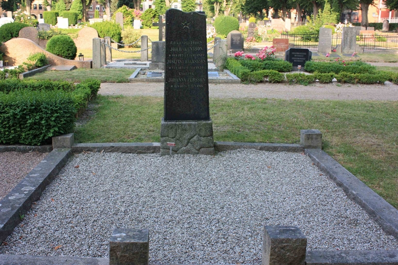 Grave number: Ö 04y    49, 50