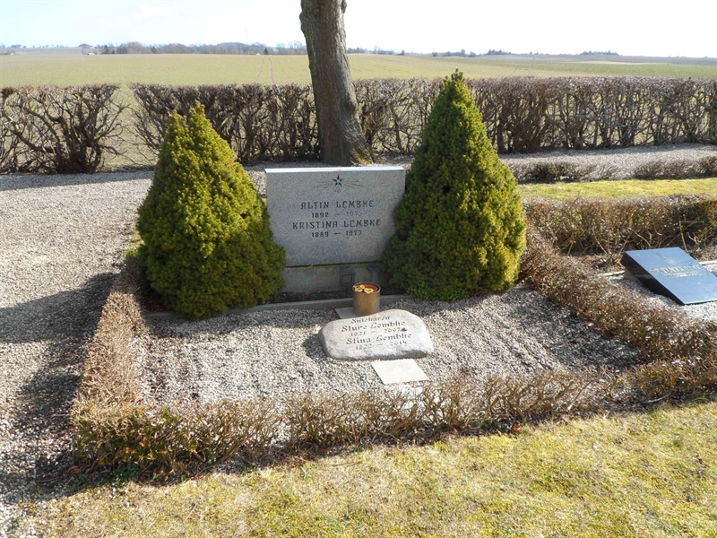 Grave number: VK III     7