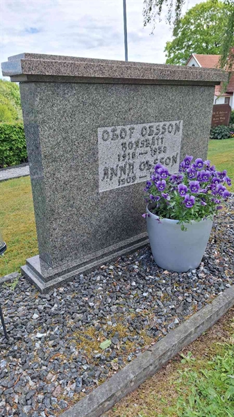 Grave number: VG D   214-215