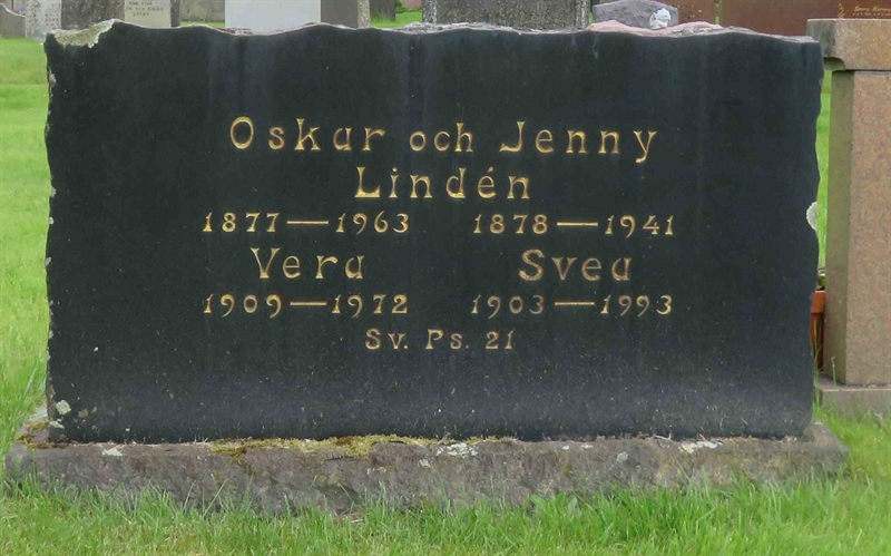 Grave number: 01 J   113, 114