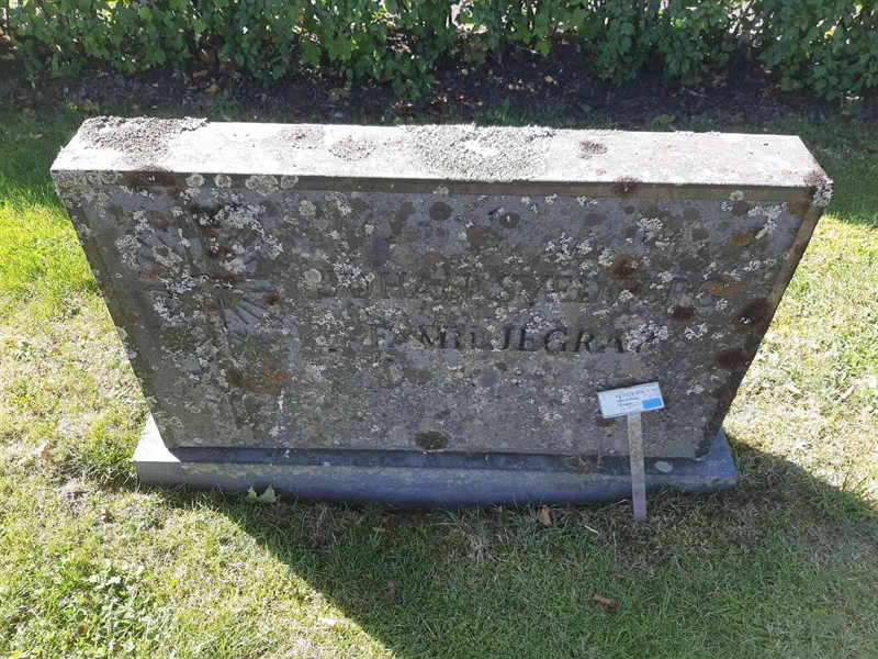 Grave number: Fr 1 673-674