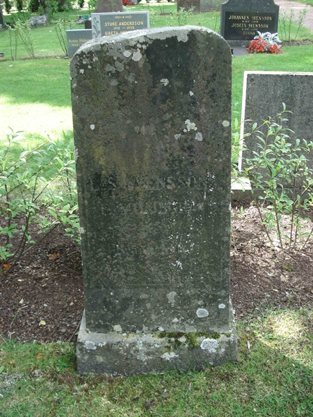 Grave number: KU 07    51, 52