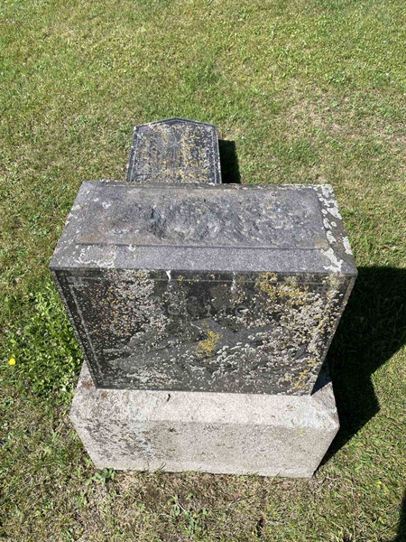 Grave number: EK D 2     8