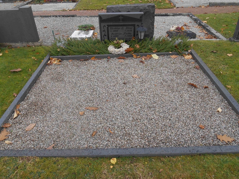 Grave number: Vitt G07    70, 71