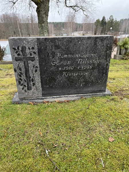 Grave number: Vårv Kv4 242