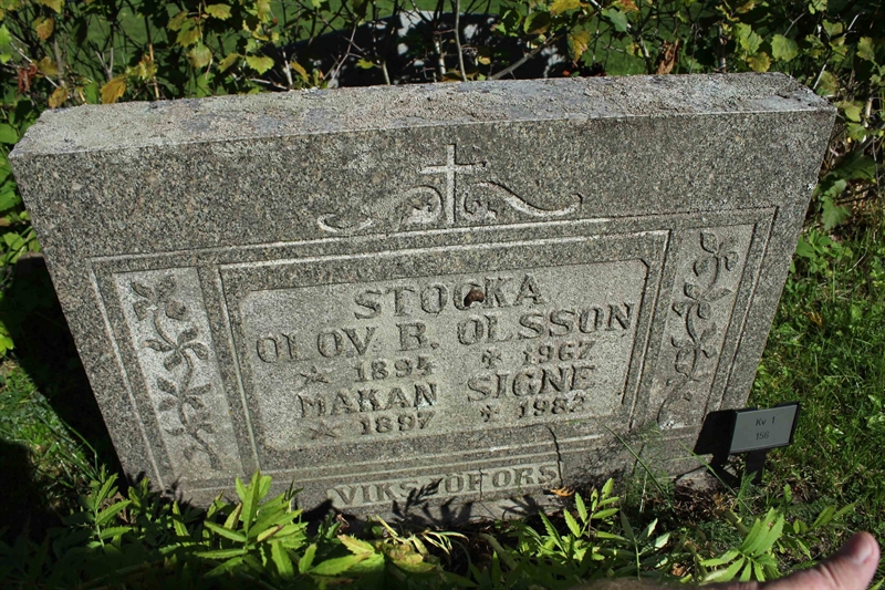Grave number: 1 1  156
