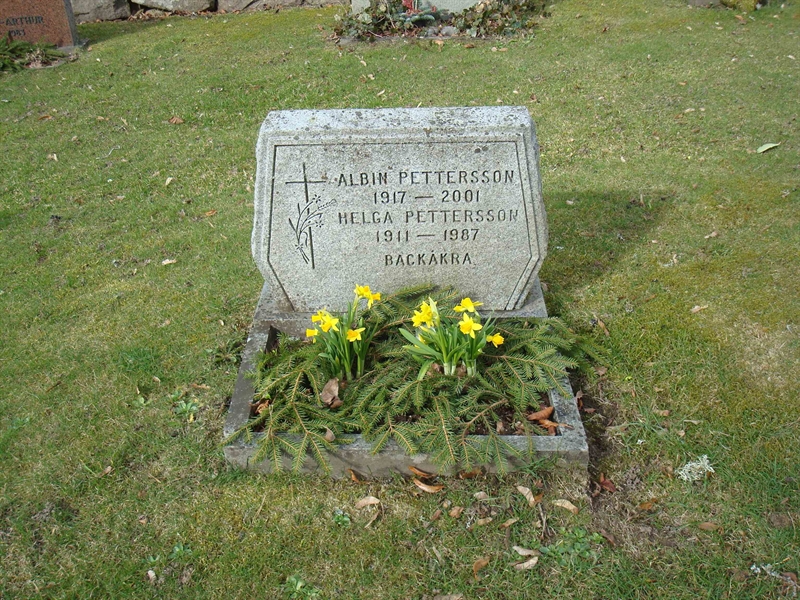 Grave number: KU 09    31, 32