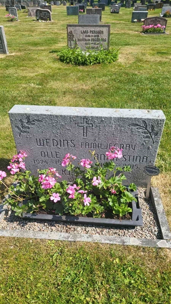 Grave number: 1 C   472-474