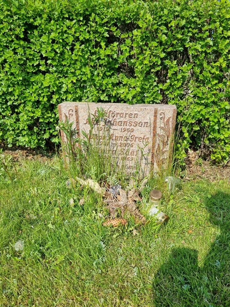 Gravnummer: 2 11 90