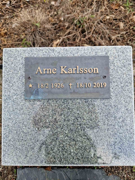 Grave number: 501 07 2A, 2B