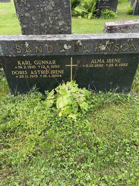 Grave number: N 4 4   672