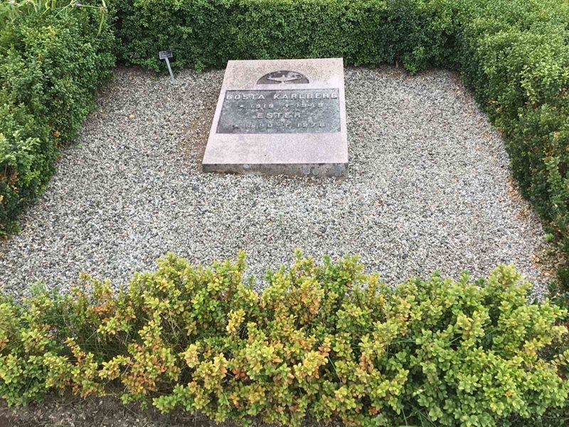 Grave number: 20 G   106-107