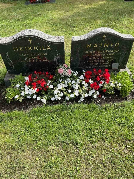 Grave number: N 4 1    13