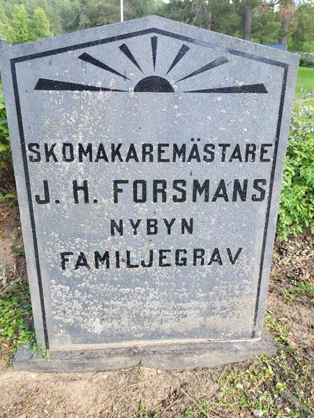 Grave number: 001 1    32