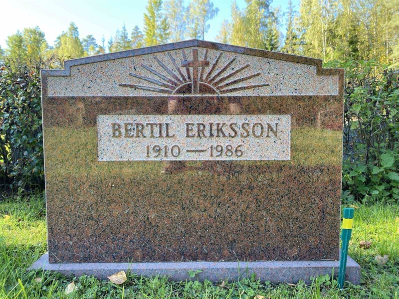 Grave number: 1 22     56