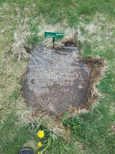 Grave number: KA 03    12