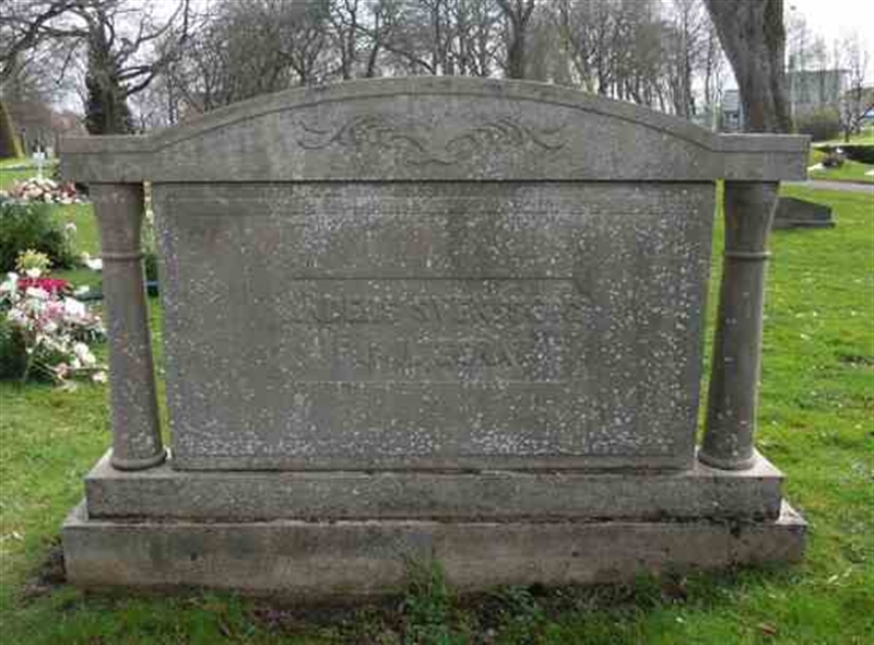 Grave number: SN H    73