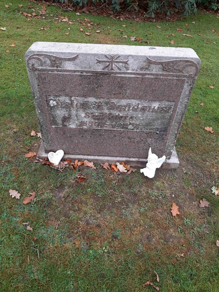Grave number: M2 D 309