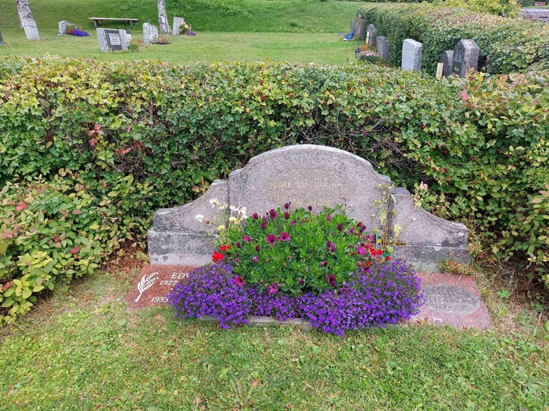 Grave number: K C    62