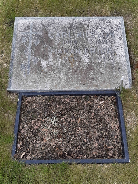 Grave number: KA 07    48