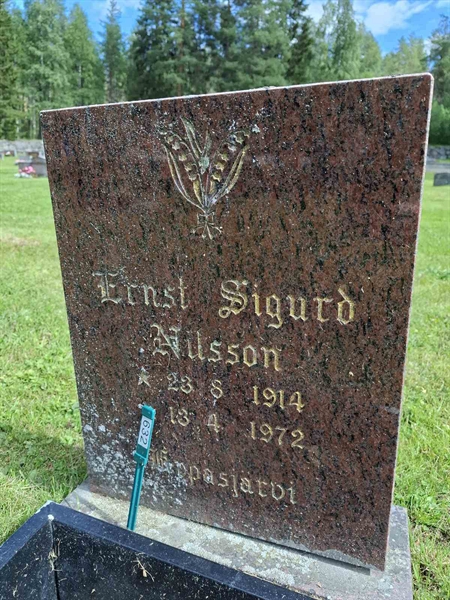 Grave number: 001 2   632