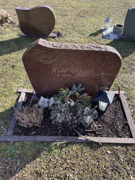 Grave number: VV 1   372, 373