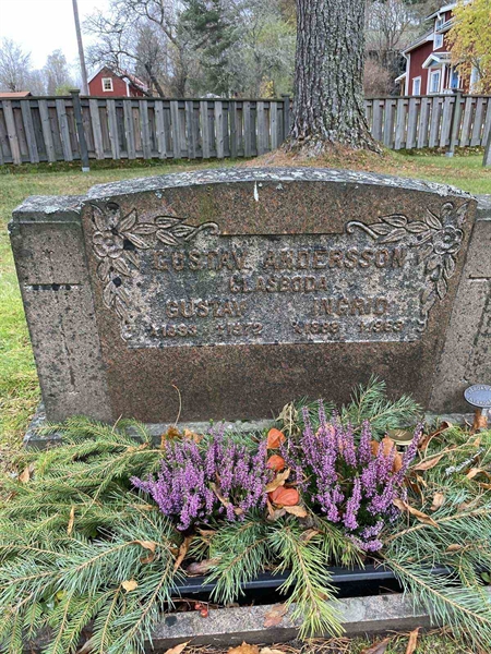 Gravnummer: 6 03     43, 44