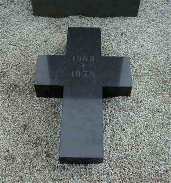 Grave number: BK F   241, 242