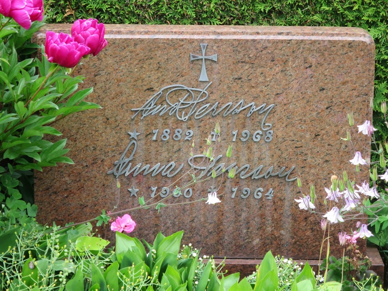 Grave number: HÖB 62     7