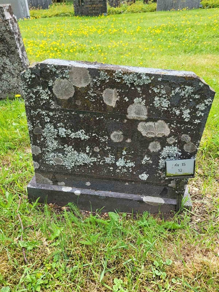 Grave number: kö 01 15    16