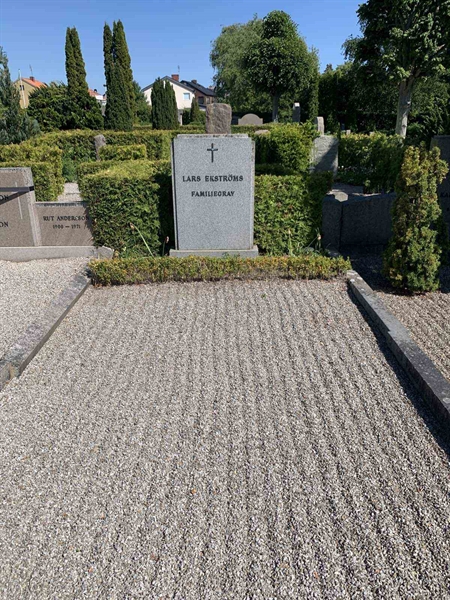 Grave number: NK V   112