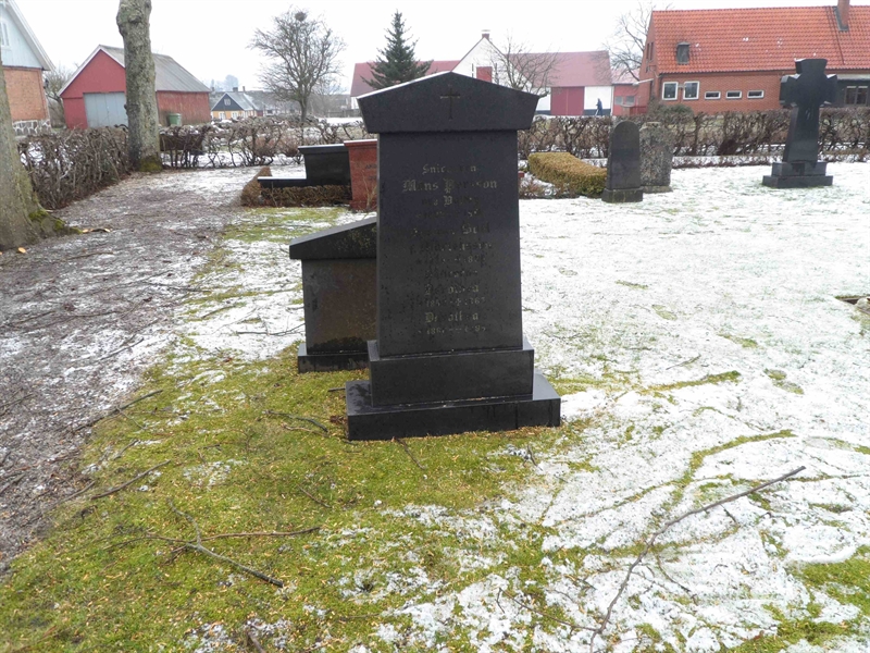 Grave number: VK B    15