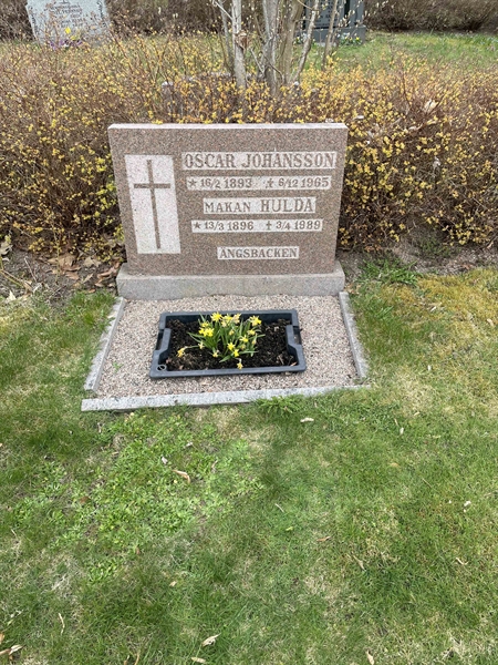 Grave number: Sm 5    69