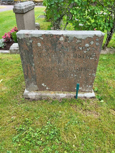 Grave number: Jä 04    22