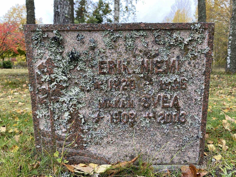 Grave number: 1 23     U9