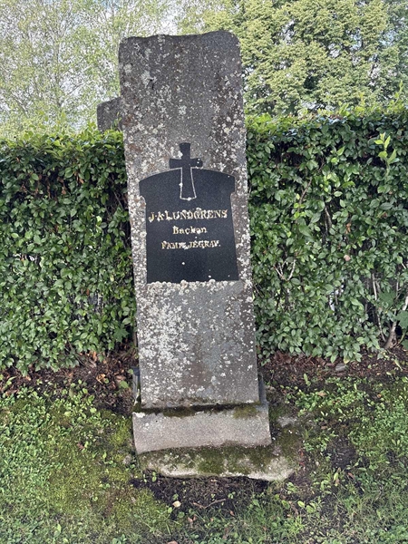 Gravnummer: IN 05    67