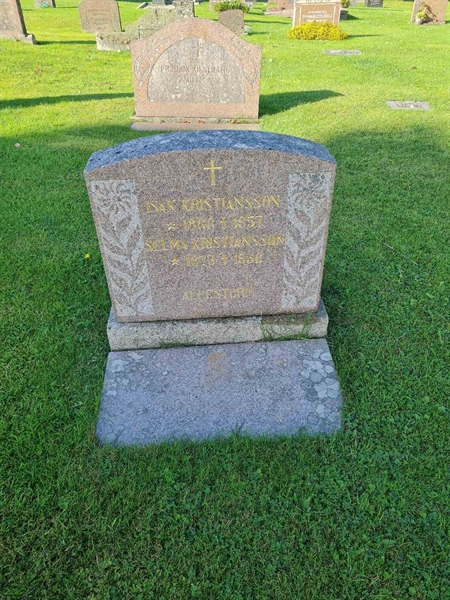 Grave number: KG 09   495