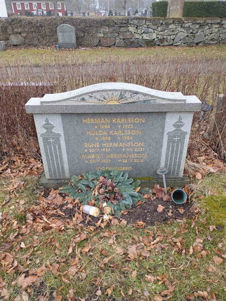 Grave number: 2 C   178, 179