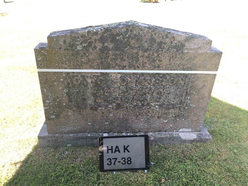 Grave number: HA K    37, 38