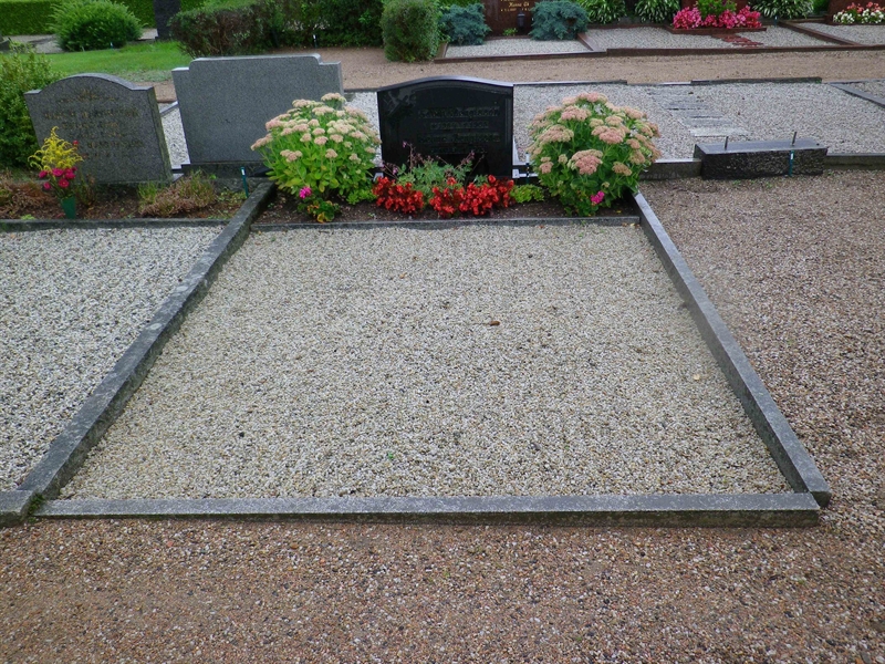 Grave number: OS G   310, 311