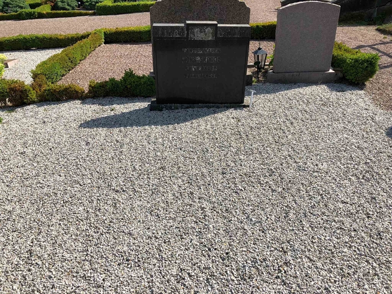 Grave number: Ko 04    39, 40, 41